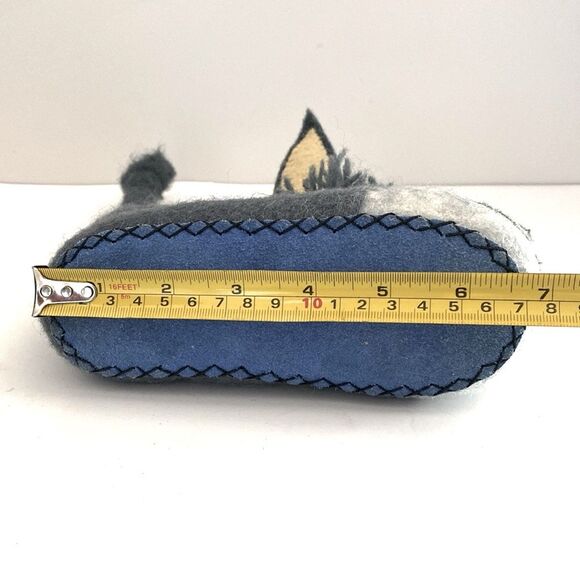 See Heart Felt Wool Felt Donkey Slippers Tails as pull-up Wool Felt Hand Crafted - Picture 9 of 10